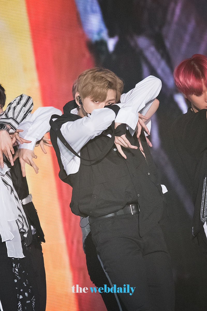 WannaOne(워너원) 강다니엘, 뜨거운 눈빛