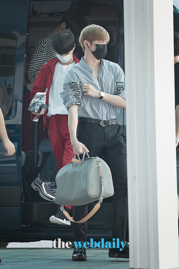 WannaOne(워너원) 강다니엘, 인천국제공항 출국 현장