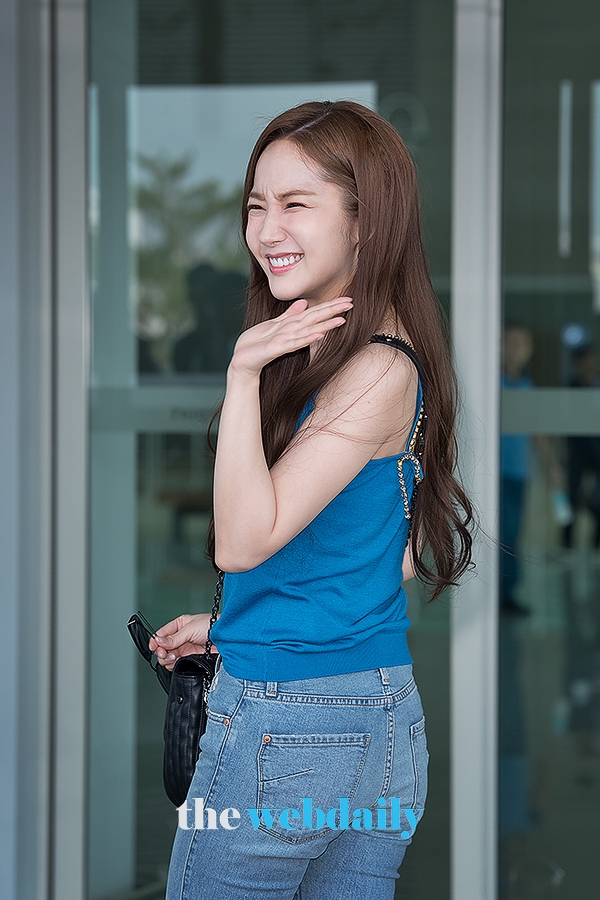 박민영, 인천국제공항 출국 현장