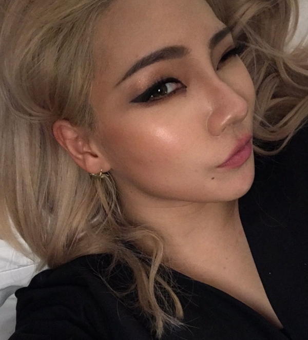 씨엘(CL) 근황, 본 뒤 쏟아진 각양각색 설전...쏠리는 시선