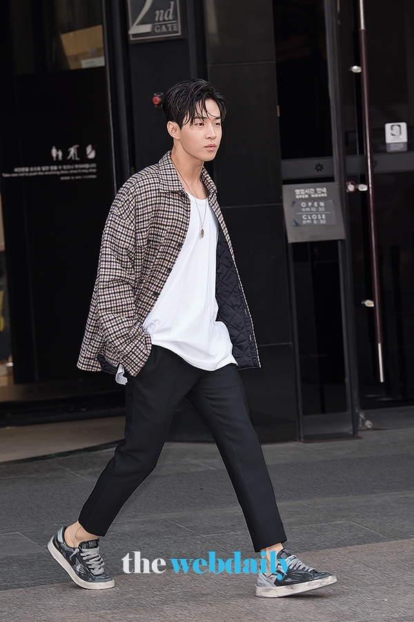 헨리, 골든구스 디럭스브랜드 '베니스파운데이션' 팝업스토어 오프닝 포토콜 행사