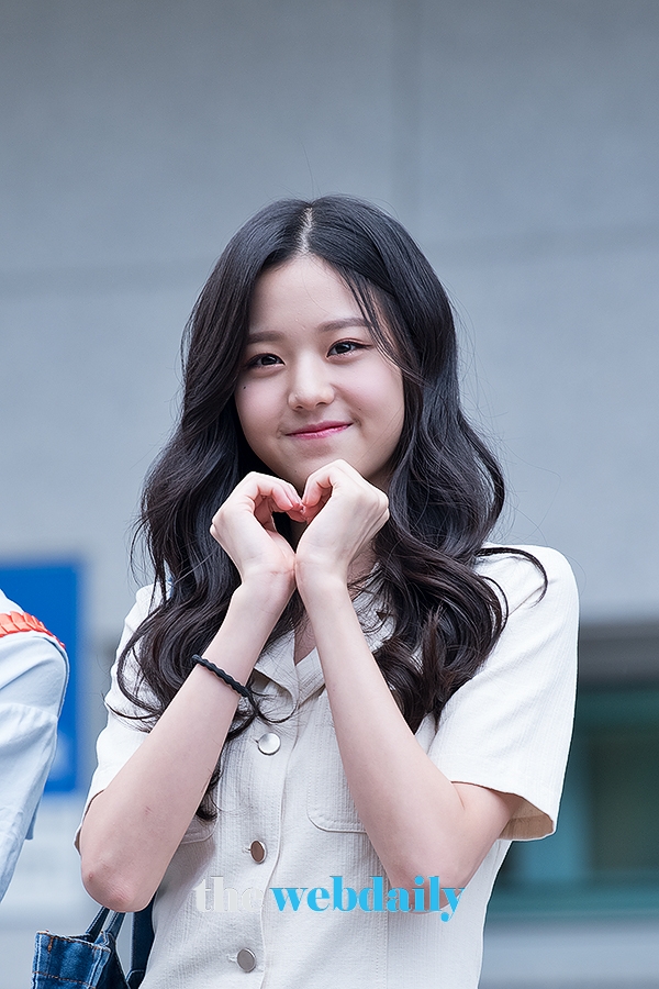 장원영, Mnet ‘프로듀스48’출근길 현장