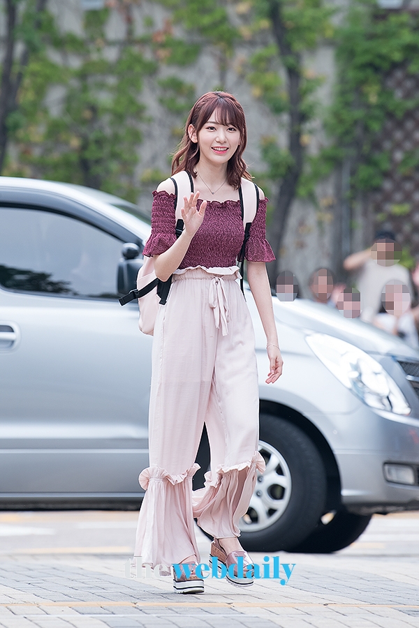 HKT48 미야와키사쿠라, Mnet ‘프로듀스48’출근길 현장