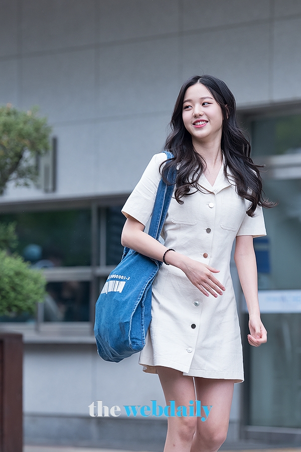 장원영, Mnet ‘프로듀스48’출근길 현장