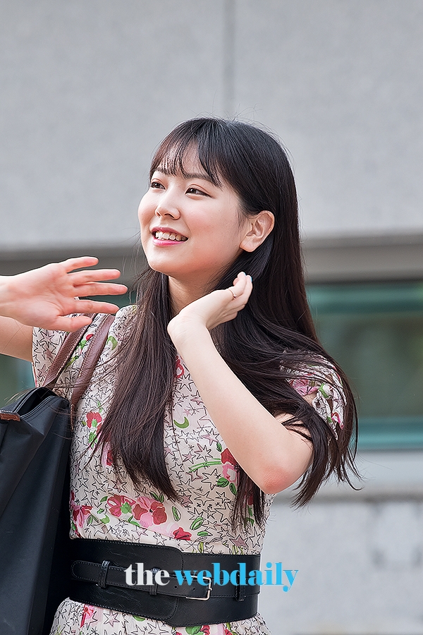 NMB48 시로마미루, Mnet ‘프로듀스48’출근길 현장