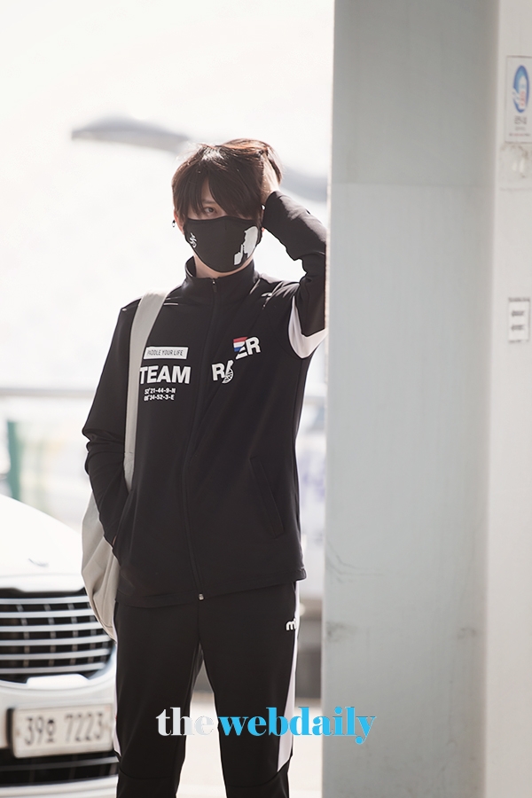 슈퍼주니어 김희철, 인천국제공항 출국 현장