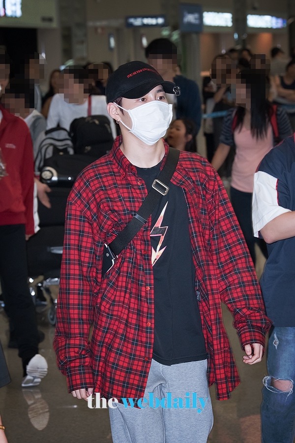 WannaOne(워너원) 하성운, 인천국제공항 입국 현장