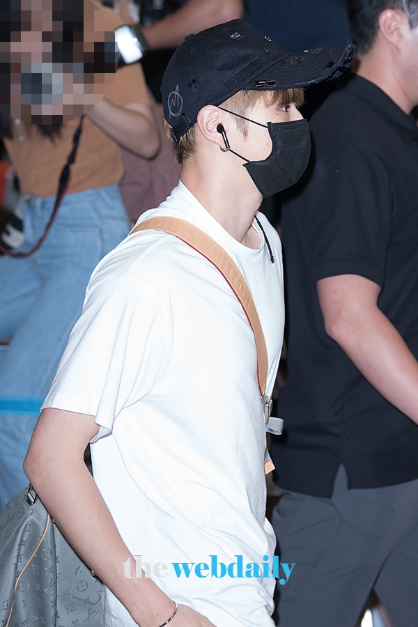WannaOne(워너원) 강다니엘, 인천국제공항 입국 현장