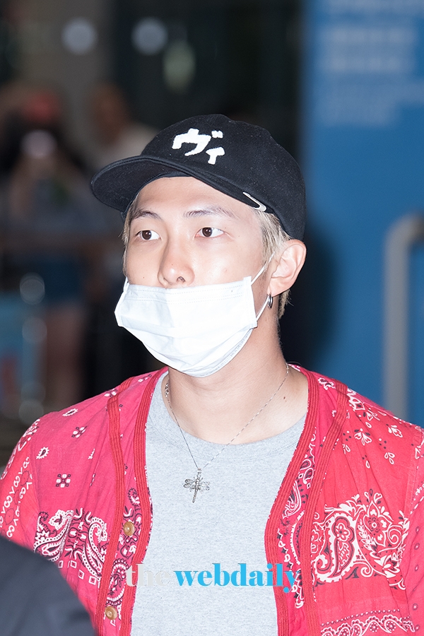 방탄소년단(BTS) RM, 인천국제공항 입국 현장
