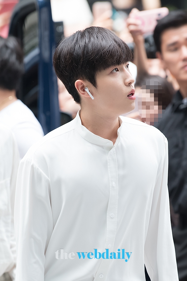 WannaOne(워너원) 김재환, '워너원 데뷔 1주년' 행사