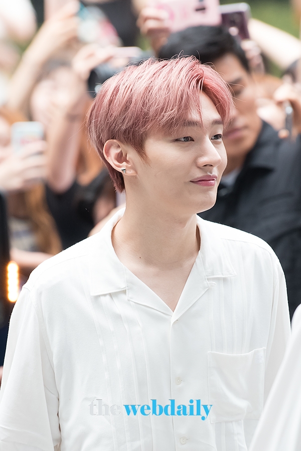 WannaOne(워너원) 윤지성, '워너원 데뷔 1주년' 행사