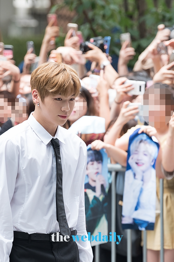 WannaOne(워너원) 강다니엘, '워너원 데뷔 1주년' 행사