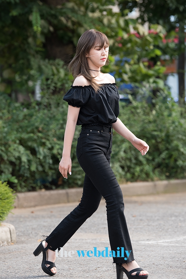 레드벨벳(Red Velvet) 웬디, KBS 2TV 음악방송 '뮤직뱅크' 출근길