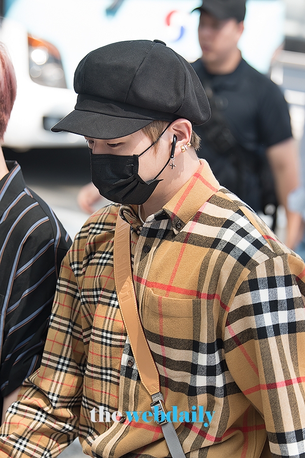 WannaOne(워너원) 강다니엘, 인천국제공항 출국 현장