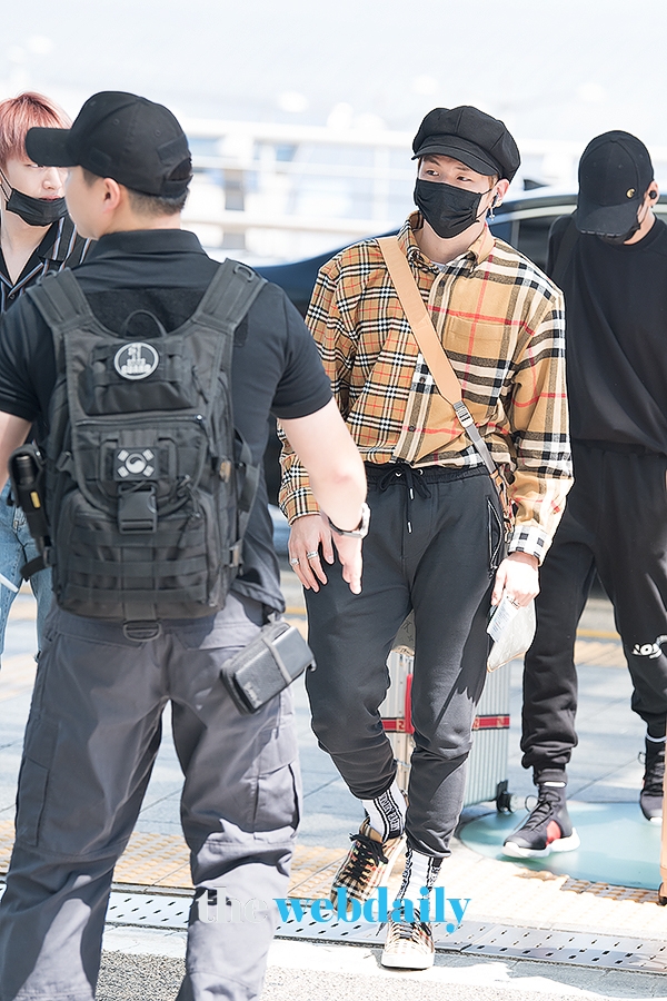 WannaOne(워너원) 강다니엘, 인천국제공항 출국 현장