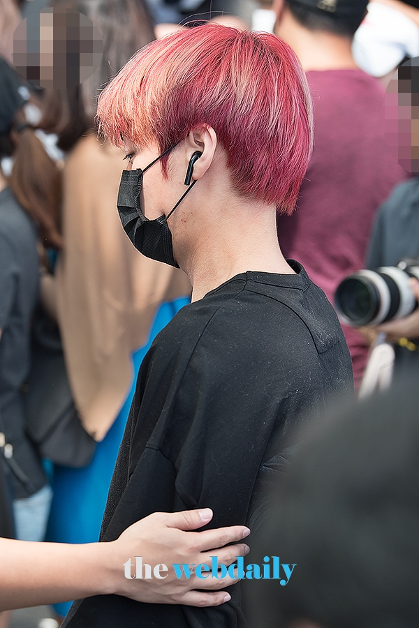 WannaOne(워너원) 박지훈, 인천국제공항 출국 현장