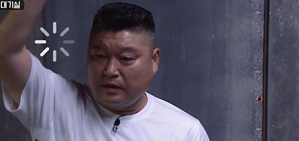 강호동 부친상, 촬영중 비보 듣고 귀국...가족장으로 치를 듯