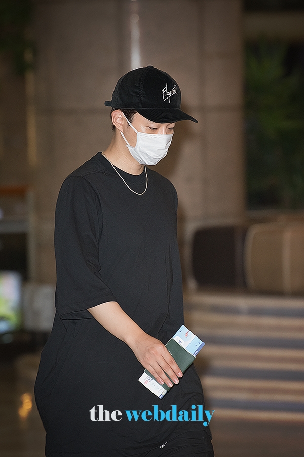 2PM 준호, 김포국제공항 출국 현장
