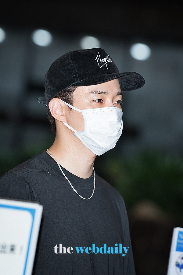 2PM 준호, 김포국제공항 출국 현장
