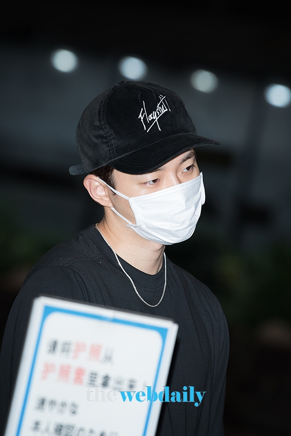 2PM 준호, 김포국제공항 출국 현장