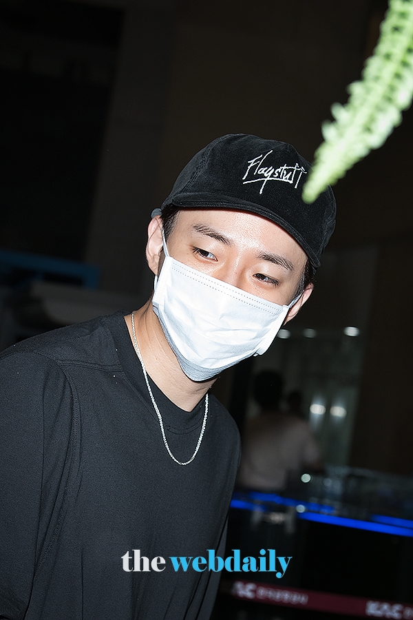 2PM 준호, 김포국제공항 출국 현장