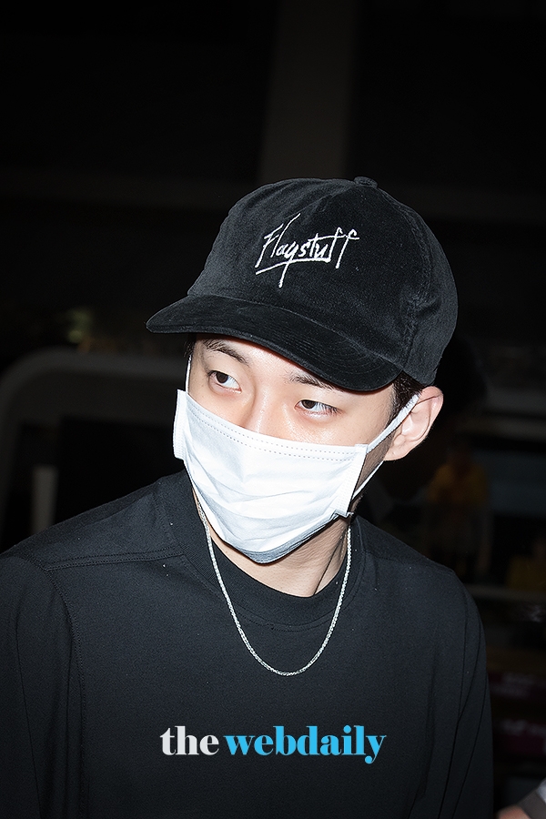 2PM 준호, 김포국제공항 출국 현장