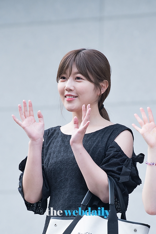 AKB48 미야자키미호, Mnet ‘프로듀스48’출근길 현장
