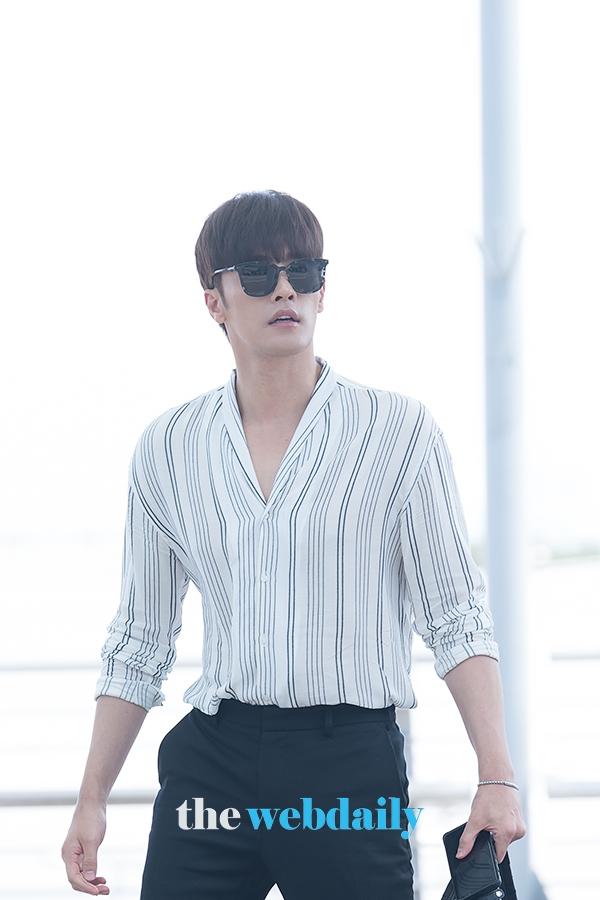 성훈, 인천국제공항 출국 현장