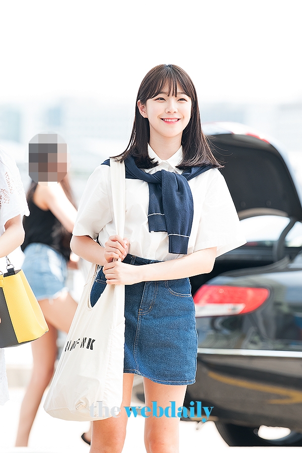 프로미스나인(fromis_9) 백지헌, 인천국제공항 출국 현장