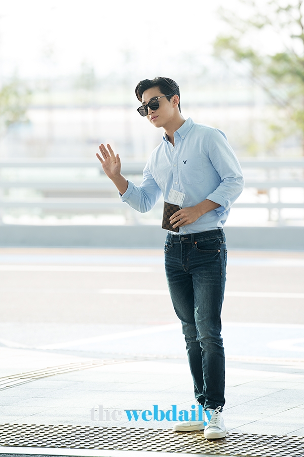 헨리, 인천국제공항 출국 현장