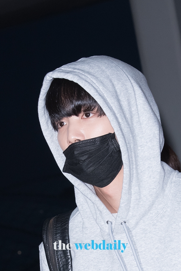 뉴이스트W 종현, 인천국제공항 출국 현장