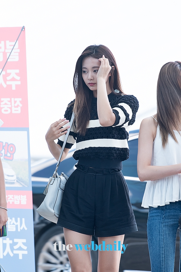 TWICE(트와이스) 쯔위, 인천국제공항 출국 현장