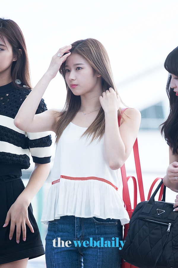 TWICE(트와이스) 사나, 인천국제공항 출국 현장