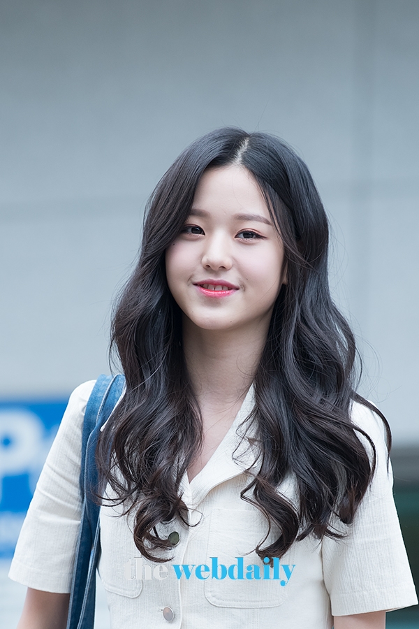 장원영, Mnet ‘프로듀스48’출근길 현장