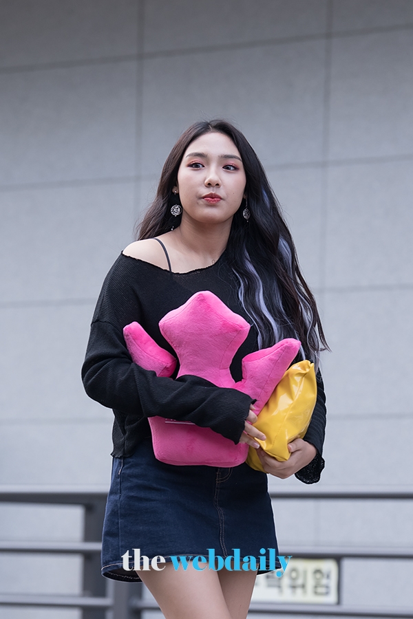한초원, Mnet ‘프로듀스48’출근길 현장