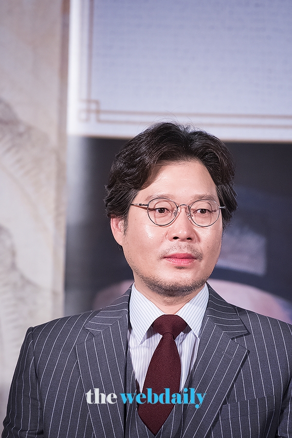 유재명, 영화 '명당' 제작보고회 현장