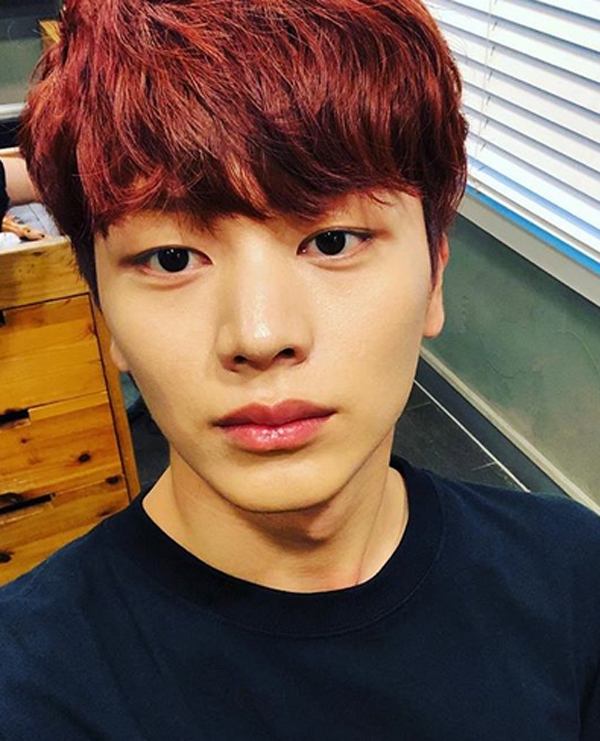 육성재, '핑크핑크 기류 모락모락....입소문 무성