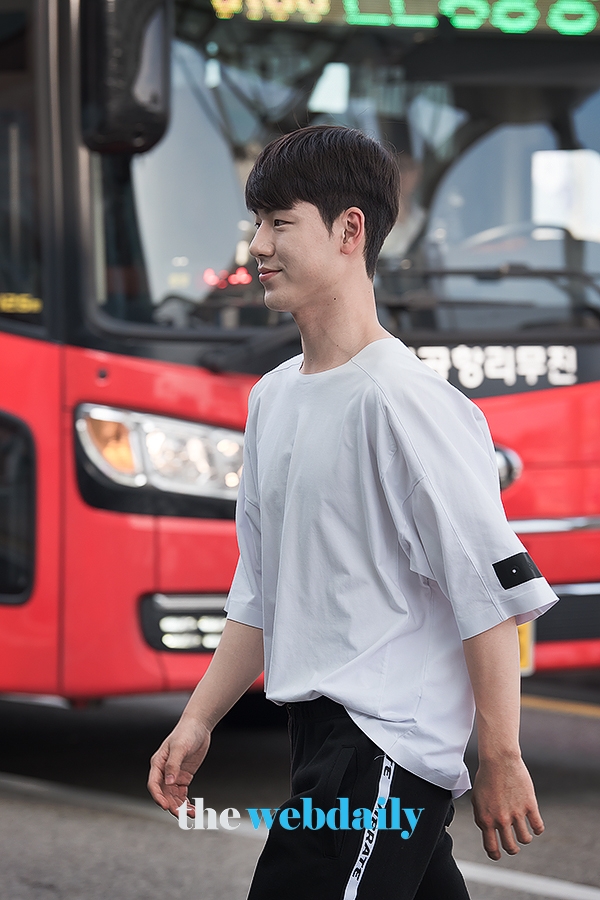 배현성, 인천국제공항 출국 현장
