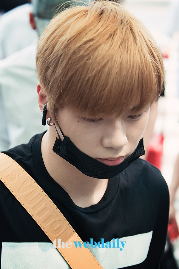 WannaOne(워너원) 강다니엘, 인천국제공항 출국 현장