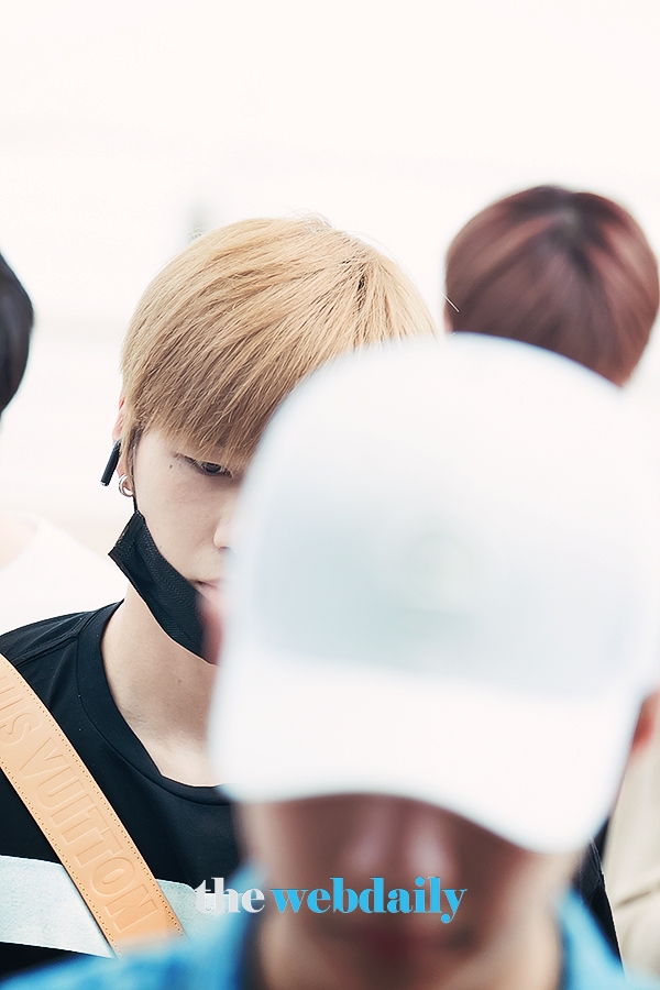 WannaOne(워너원) 강다니엘, 인천국제공항 출국 현장