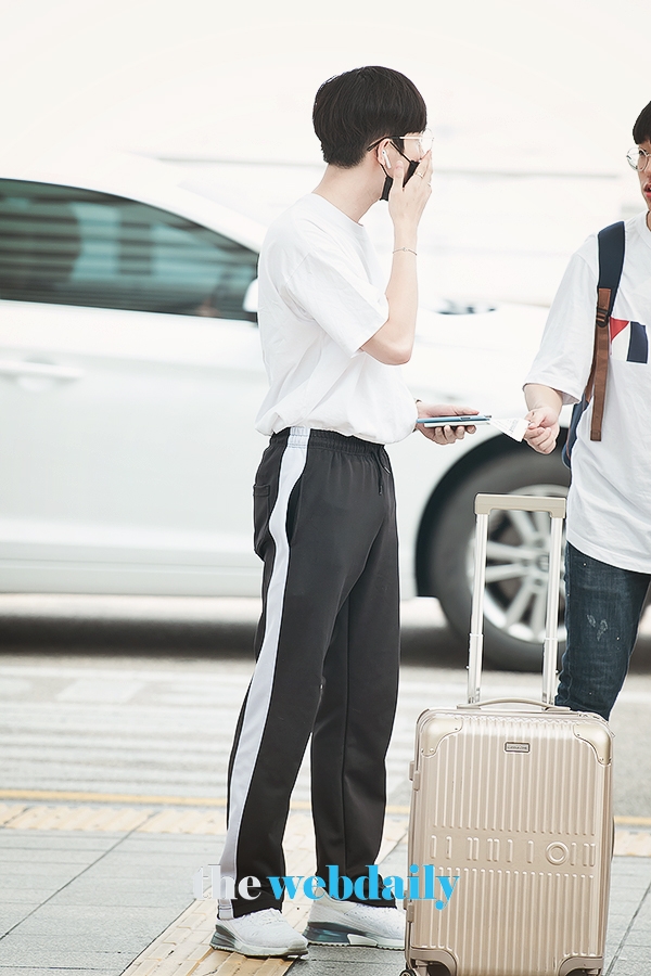WannaOne(워너원) 김재환, 인천국제공항 출국 현장