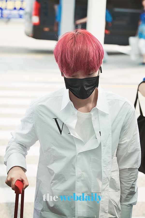 WannaOne(워너원) 박지훈, 인천국제공항 출국 현장