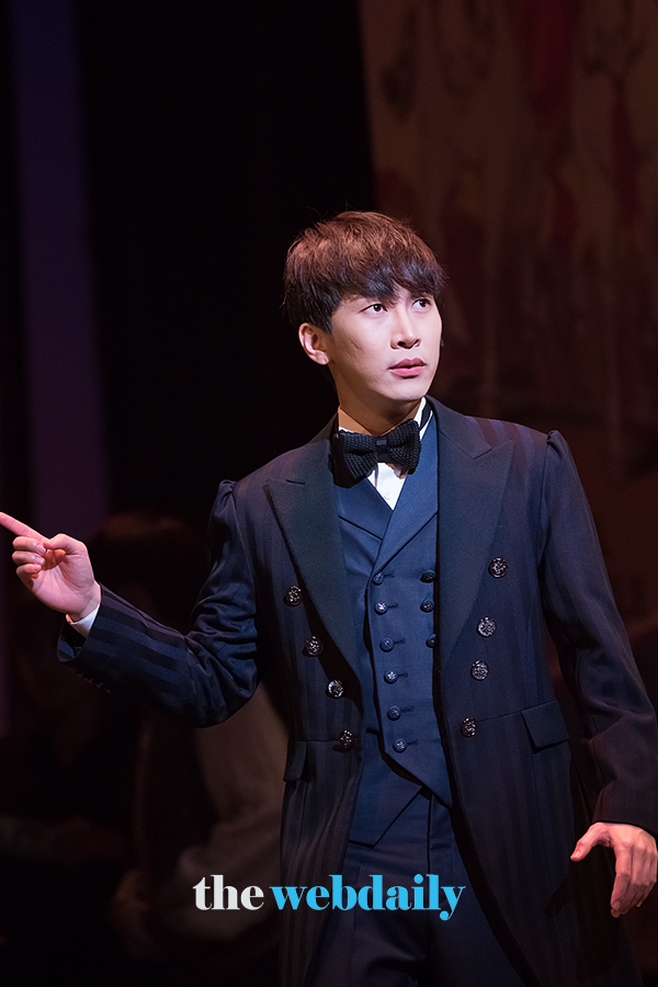 비투비 서은광, 뮤지컬 '바넘:위대한 쇼맨' 프레스콜