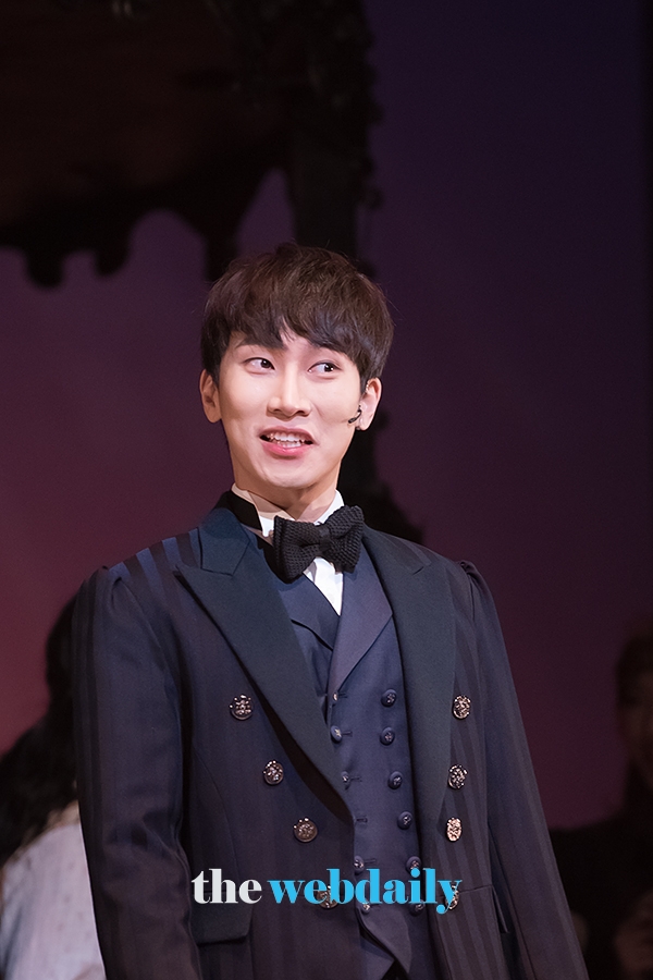 비투비 서은광, 뮤지컬 '바넘:위대한 쇼맨' 프레스콜