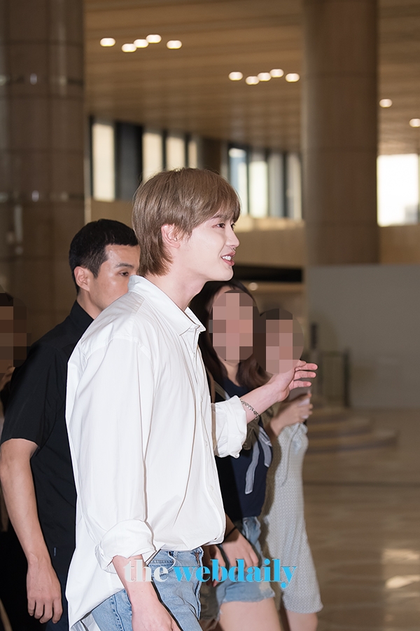 이종석, 김포국제공항 출국 현장