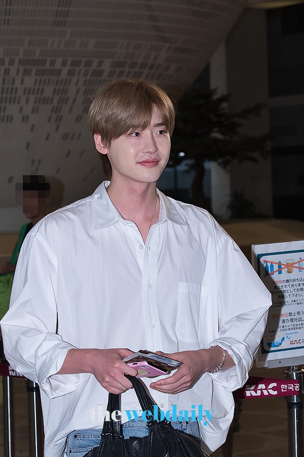 이종석, 김포국제공항 출국 현장