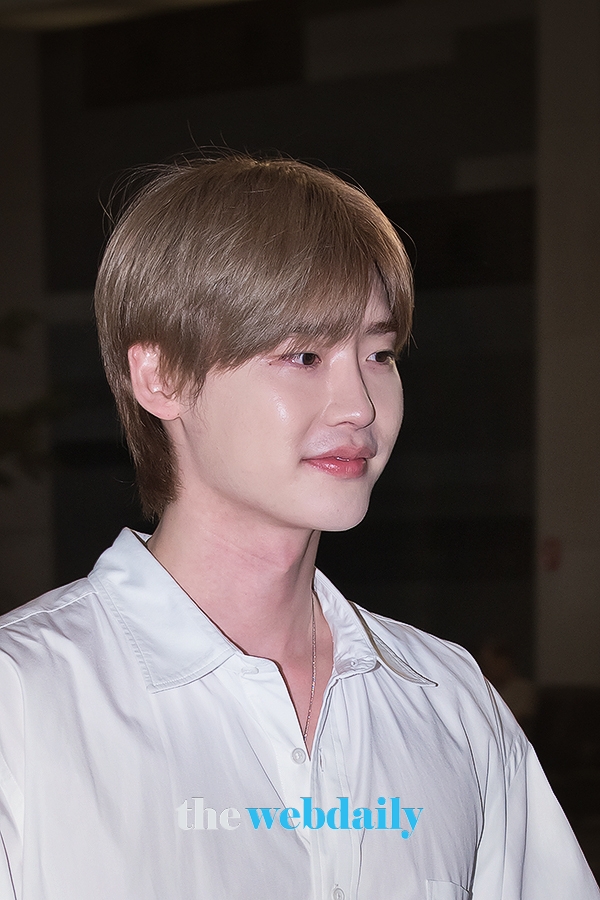 이종석, 김포국제공항 출국 현장
