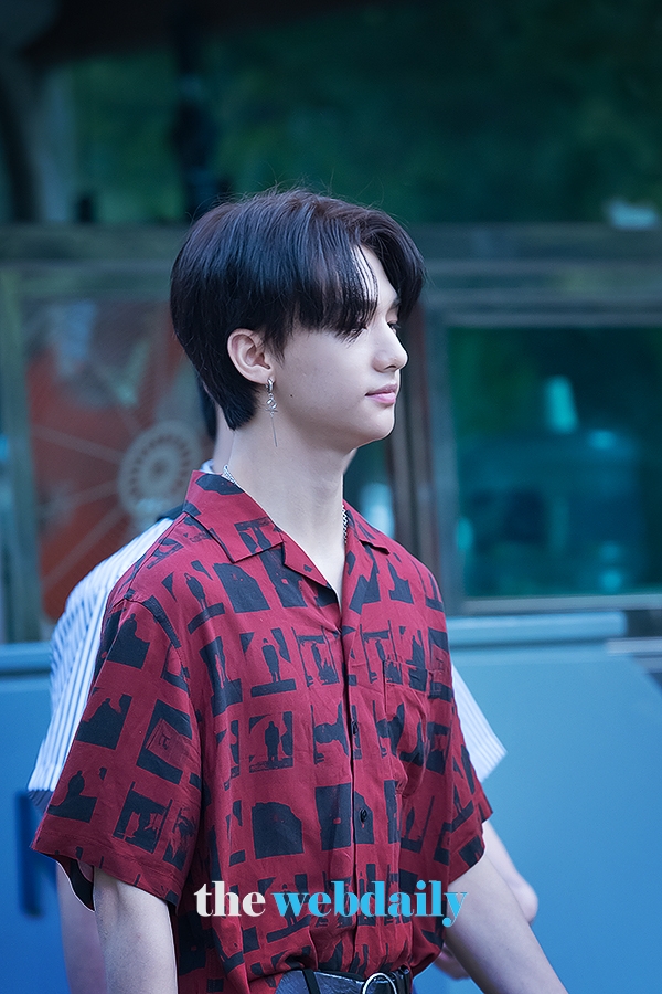 StrayKids(스트레이키즈) 현진, KBS 2TV 음악방송 '뮤직뱅크' 출근길