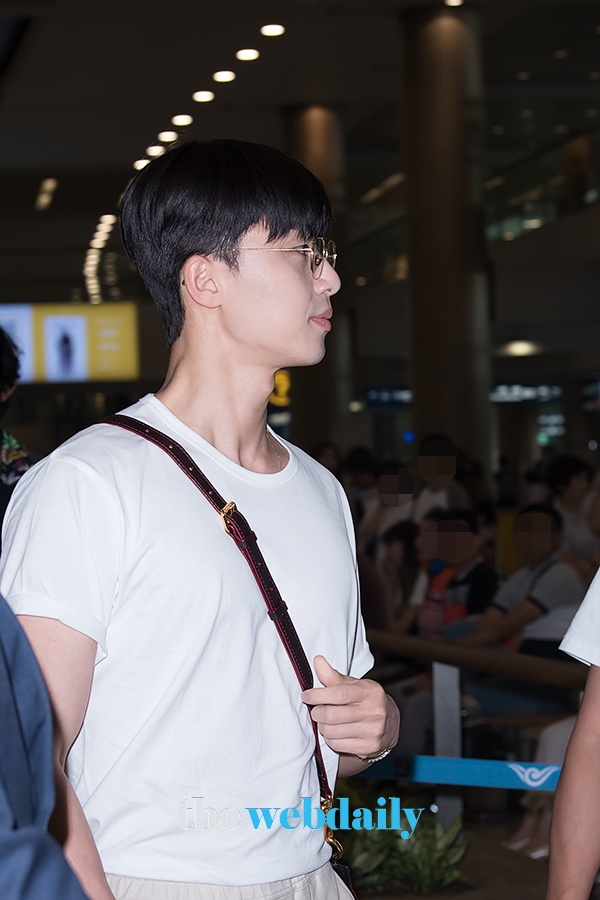 박서준, 인천국제공항 입국 현장