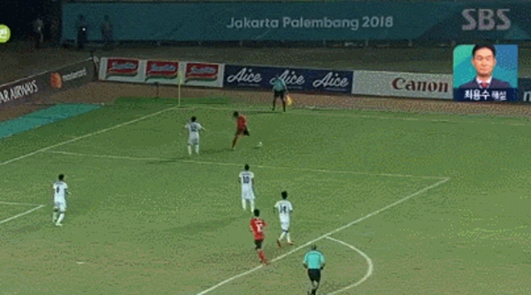 축구 황희찬, 사포 실패 둘러싸고 비난 속출